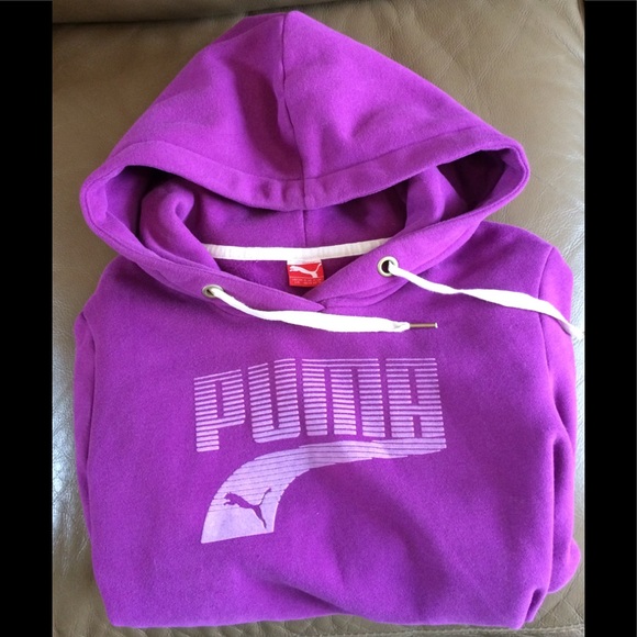Very soft Puma hoodie. Size Large, EUC - Picture 2 of 6